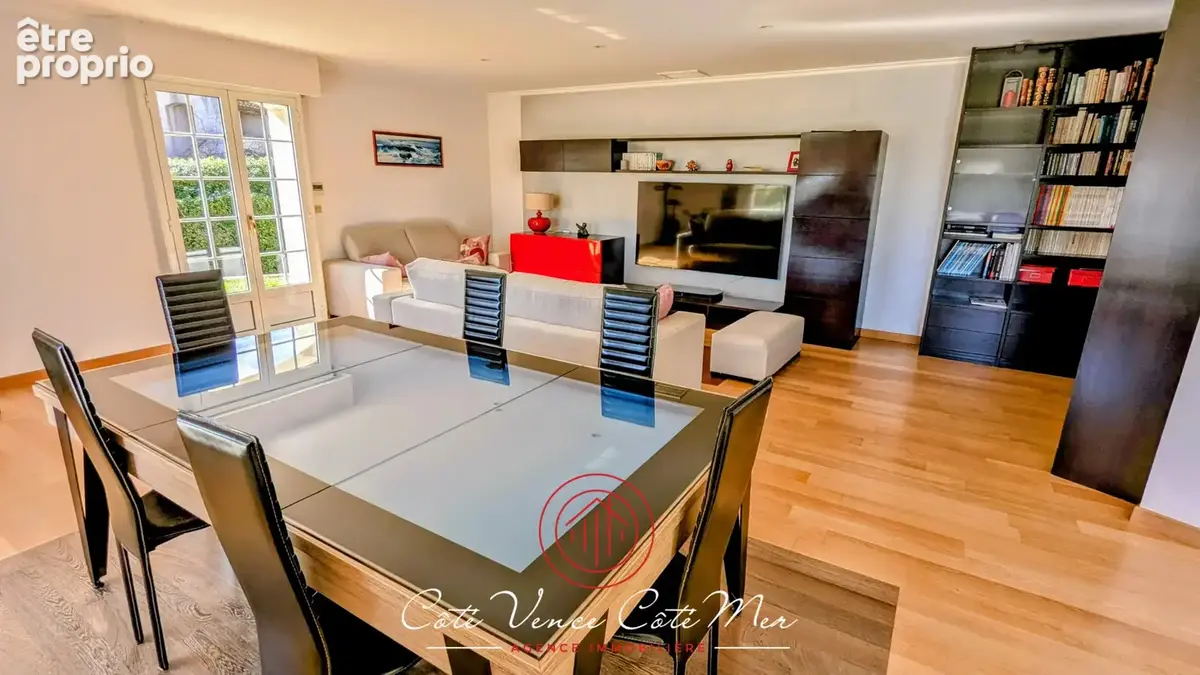 Maison familiale de 181 m2 avec piscine à Vence (06140) - photo 10