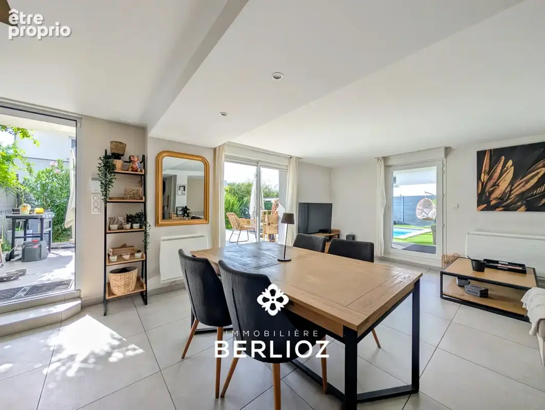 Meylan   limite montbonnot-saint-martin   maison mitoyenne 4 chambres   149 m2 au sol   jardin 300 m2   piscin - photo 14