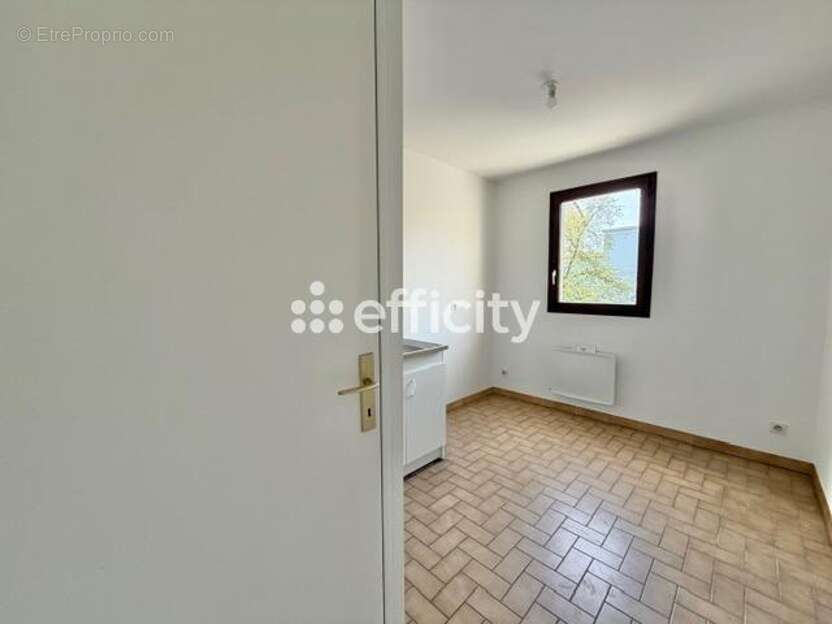 Appartement à MAISONS-ALFORT