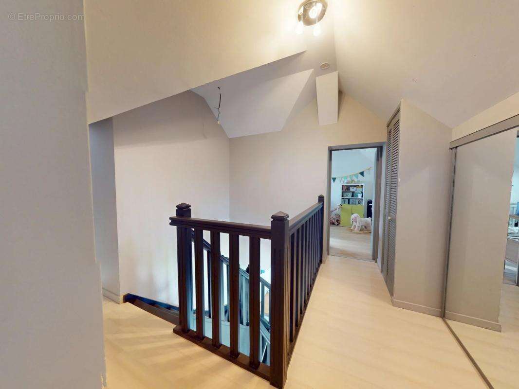 Maison à SAINTE-SAVINE