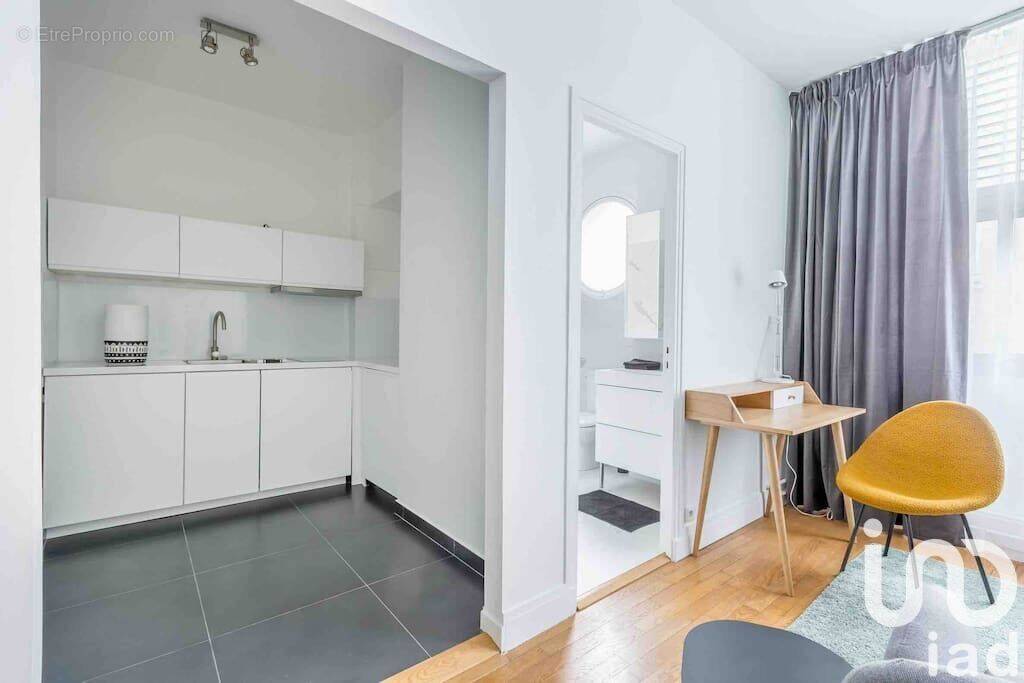 Photo 1 - Appartement à PARIS-8E