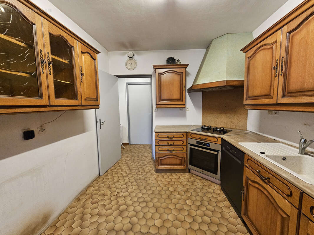 Bragny sur Saône, maison de plain pied à conforter - photo 8