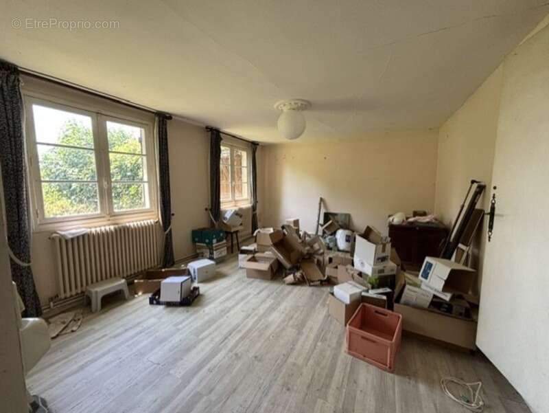 Un lieu de vie unique avec trois maisons aux possibilités infinies ! - photo 7