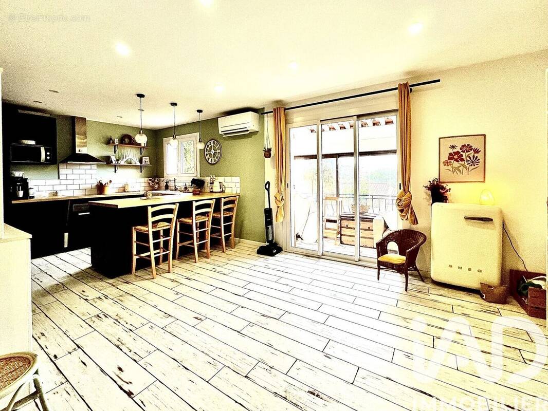 Photo 1 - Maison à ROQUEBRUNE-SUR-ARGENS