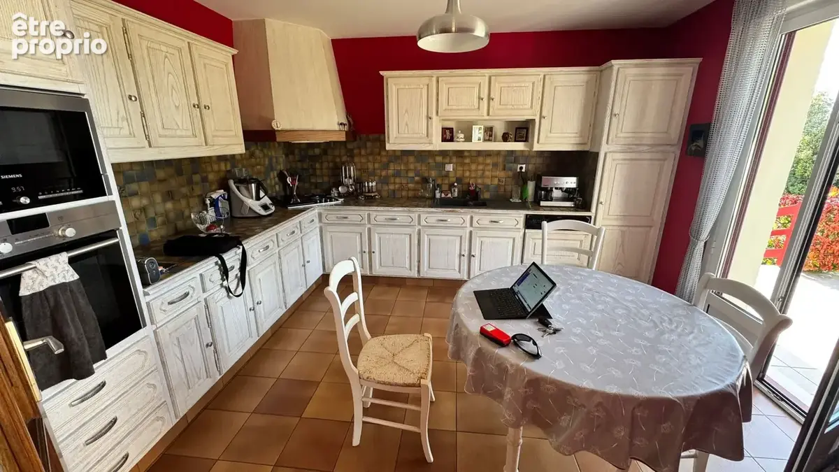 A vendre, maison + terrain constructible à Saint-Lô 3 chambres avec vie de plain-pied, sous-sol et combles aménageables - photo 9