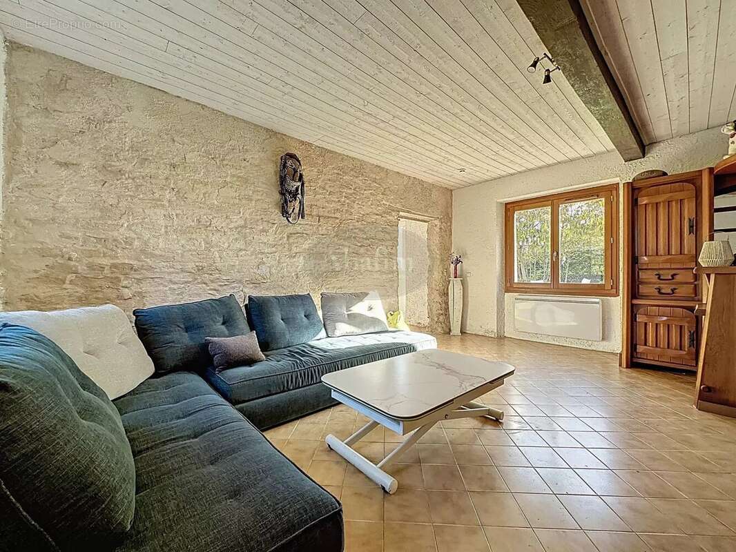 Maison à POUYASTRUC