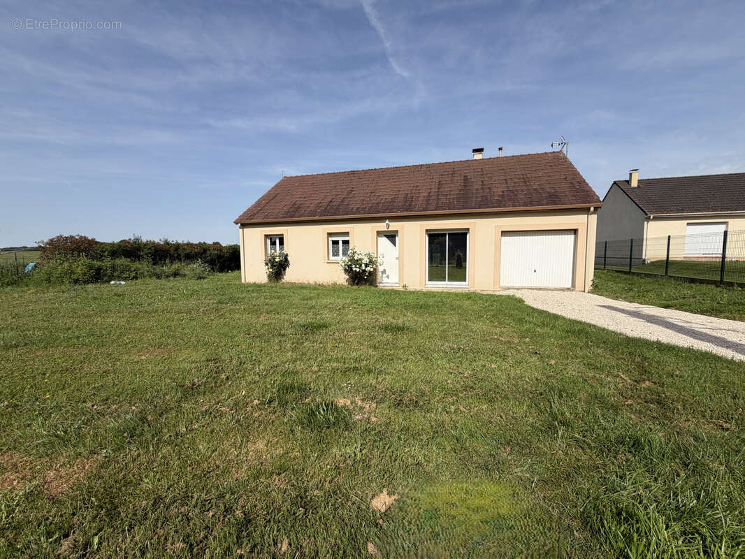 Maison à EZY-SUR-EURE
