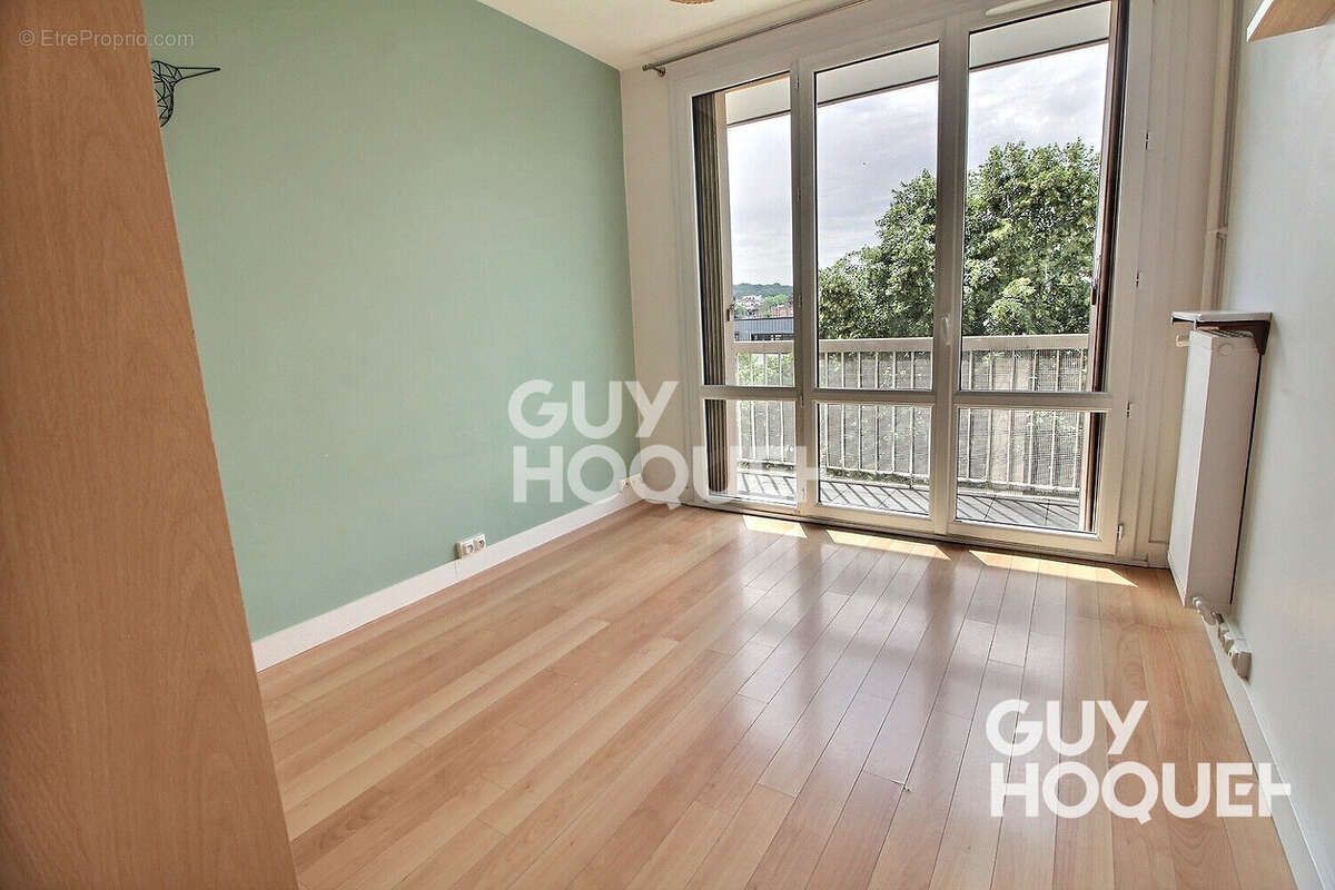 Appartement à CHAVILLE