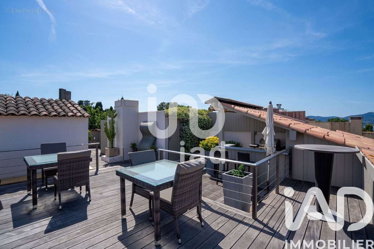 Photo 4 - Appartement à SAINT-TROPEZ