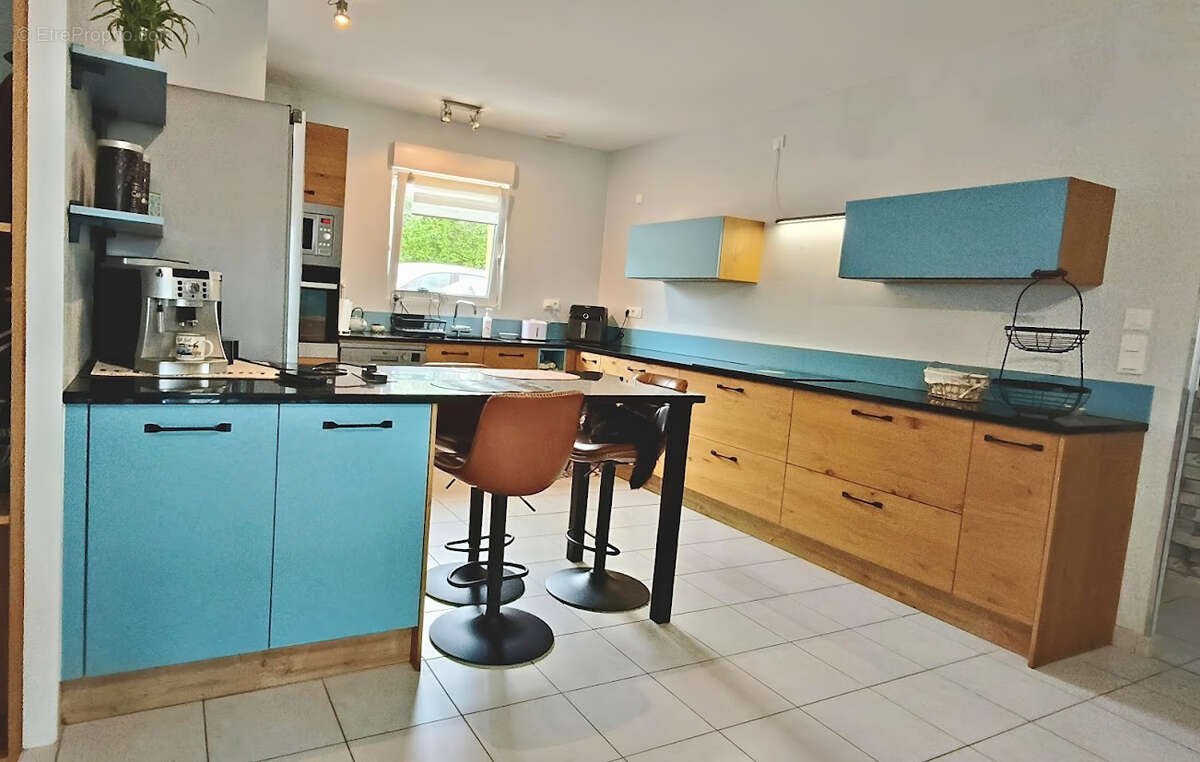 Maison à SAINT-MARTIAL-DE-MIRAMBEAU