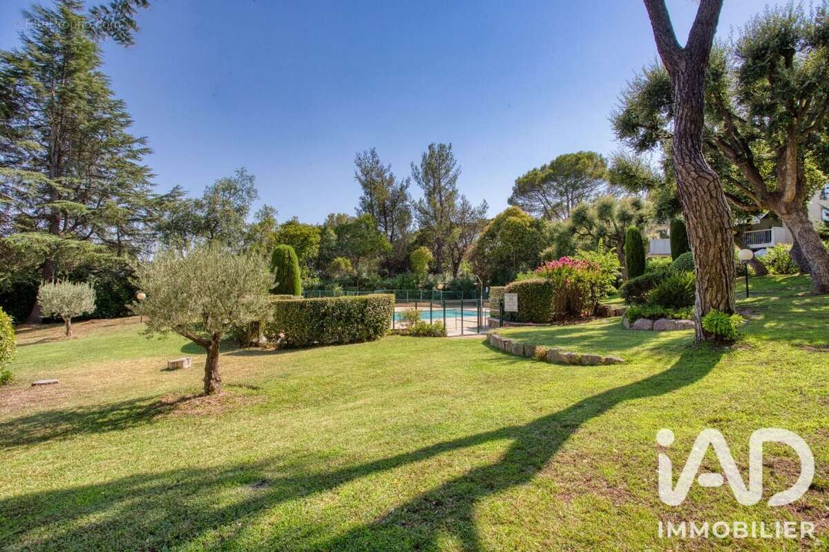 Appartement 43 m² à Saint-Raphael  - photo 9