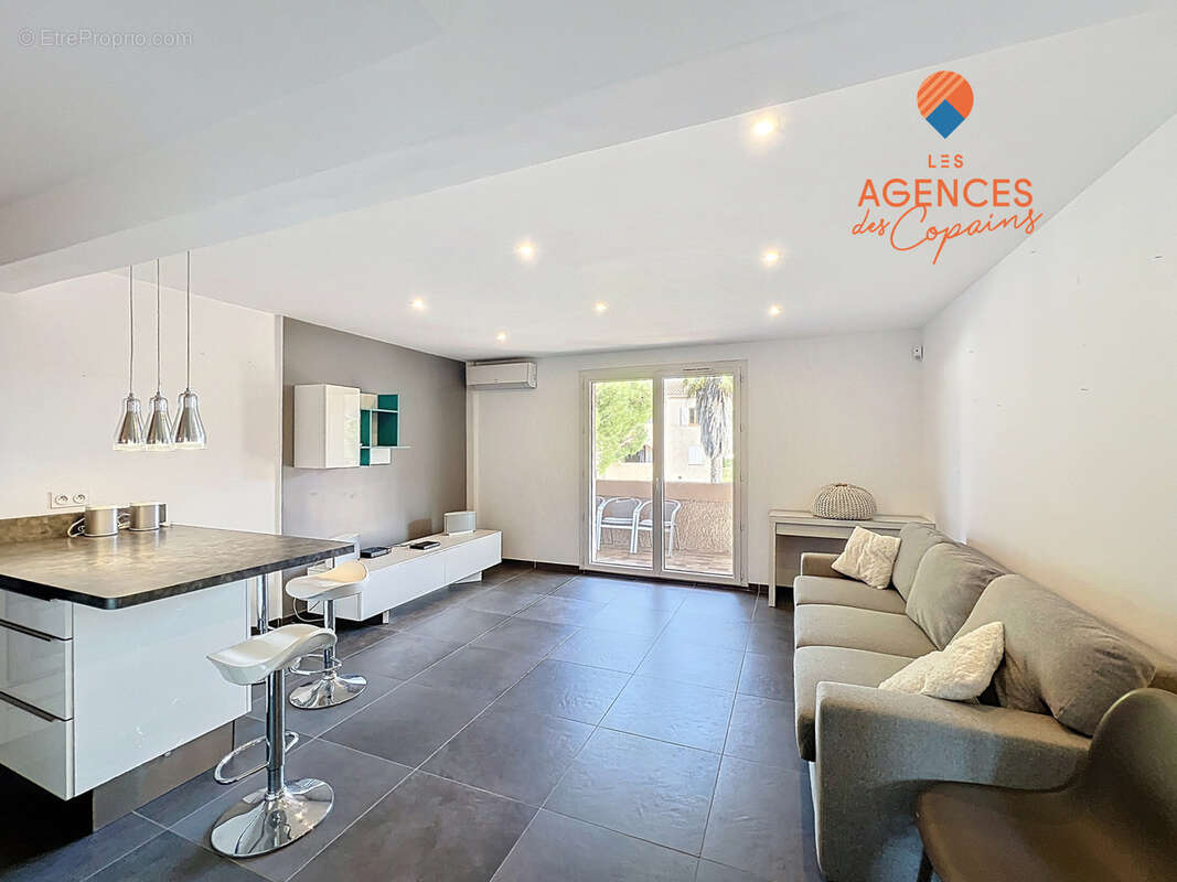 Appartement à CARQUEIRANNE