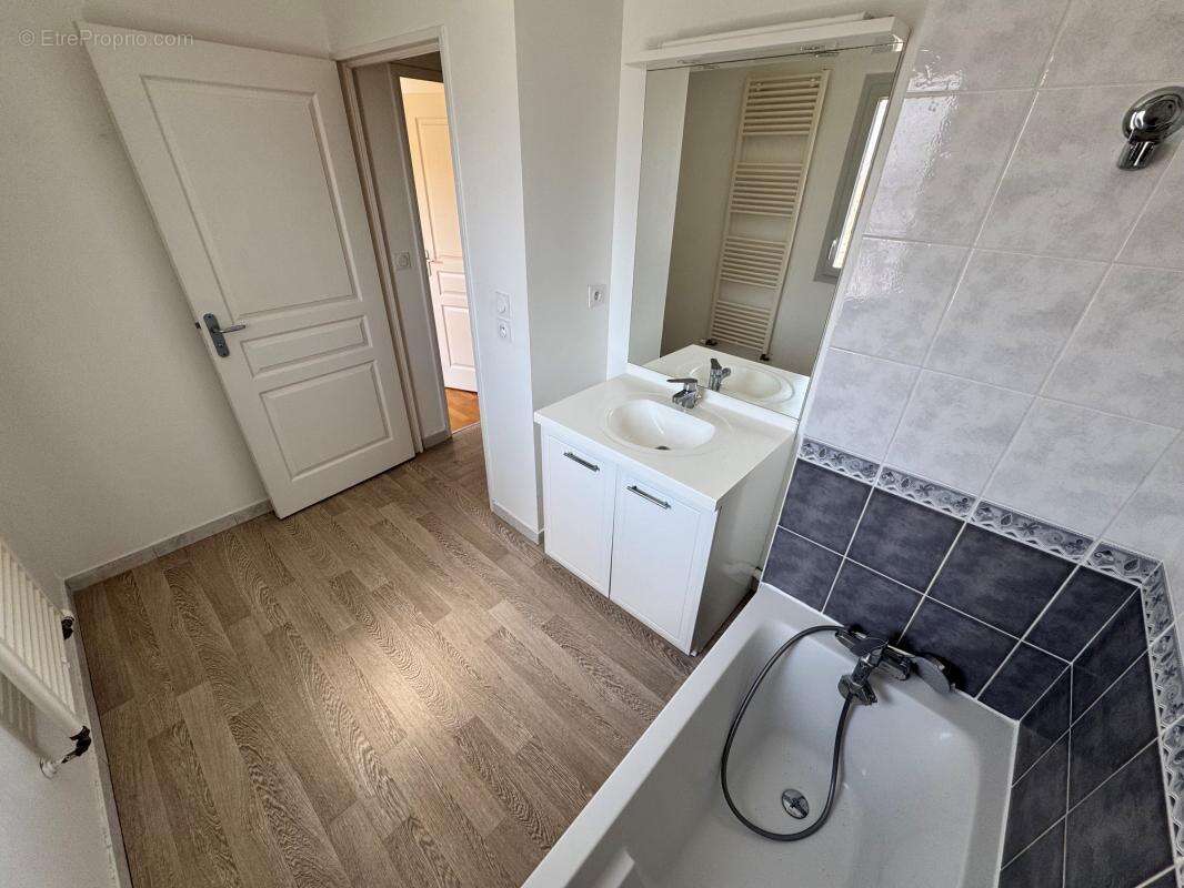 Appartement t4 avec balcon - photo 4