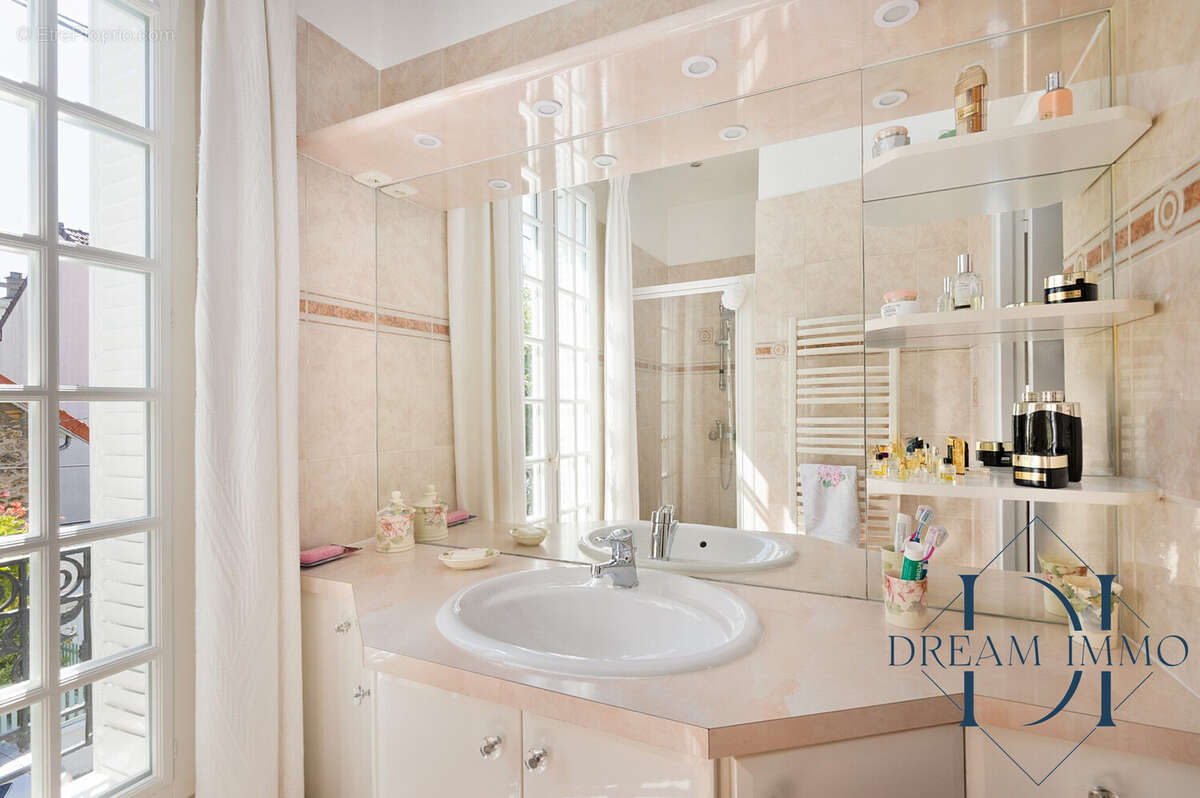 Maison à NOISY-LE-SEC