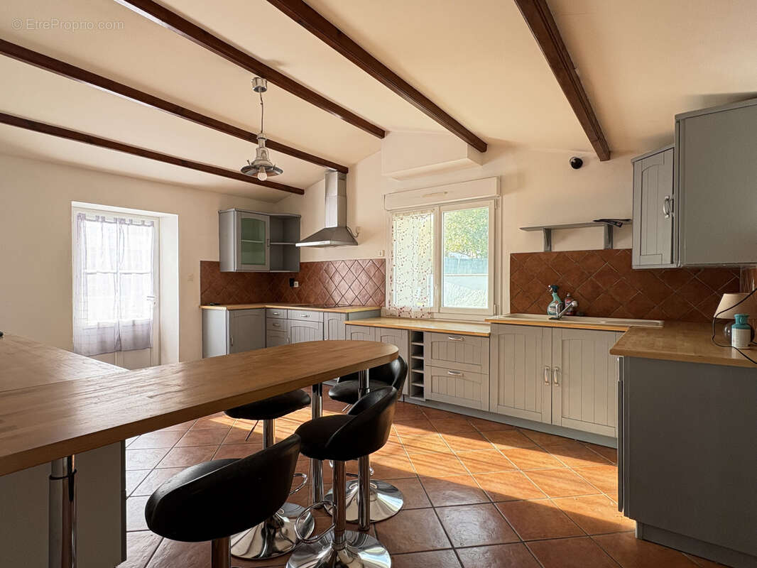 Maison à SAINT-JEAN-DE-LIVERSAY