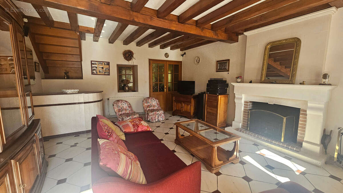 Maison à RILLY-SUR-VIENNE