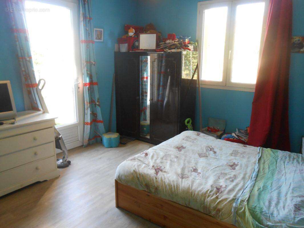 SOUS OFFRE ACCEPTEE - Maison avec Poêle de Masse Tulikivi, 2/4 chambres, jardin, caves - photo 7