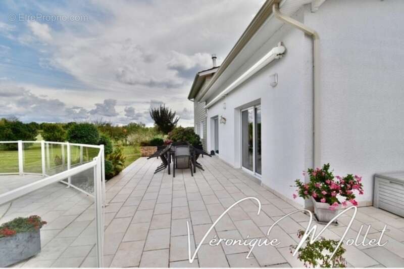 Maison à LIGNAN-DE-BORDEAUX