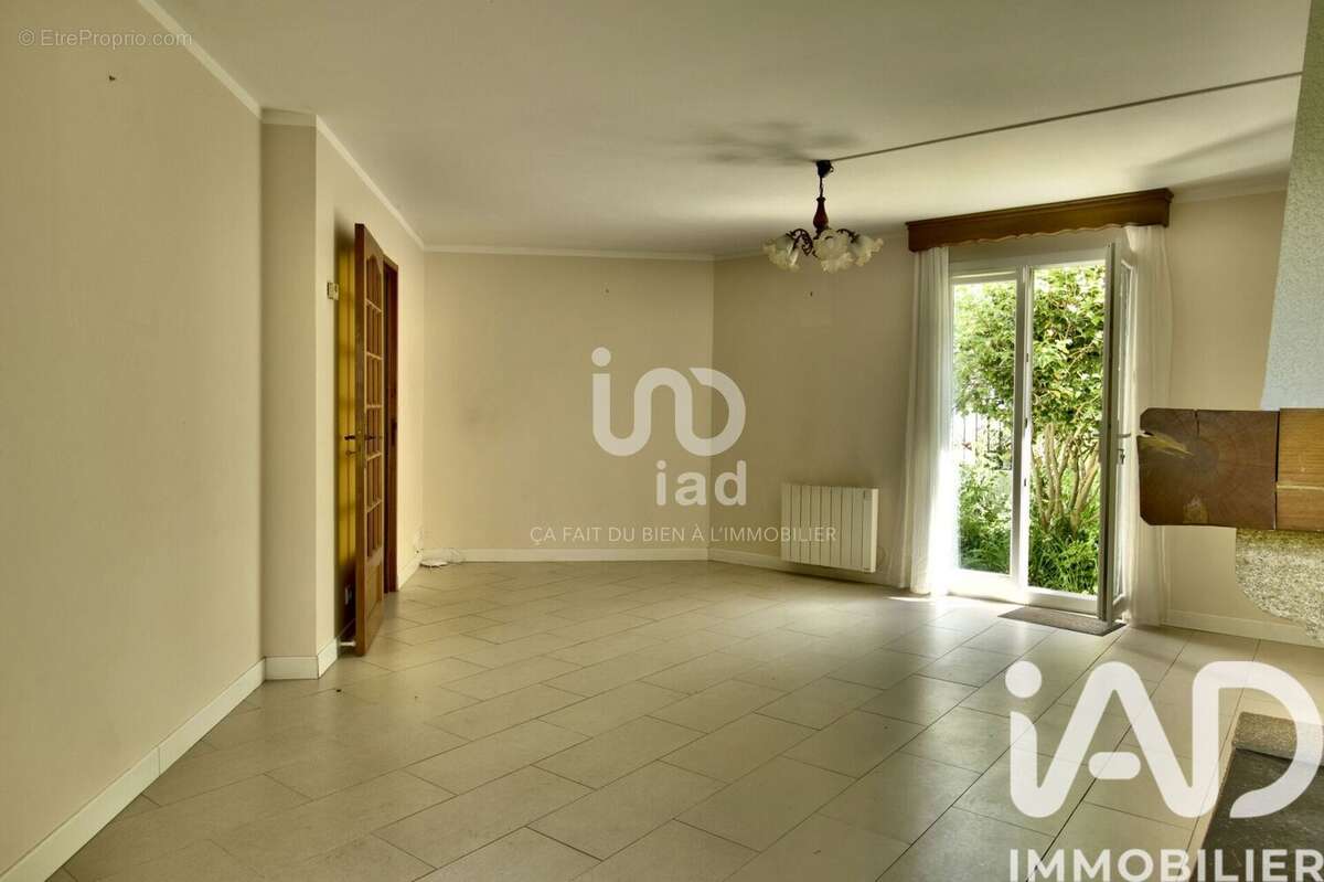 Photo 2 - Maison à CERGY