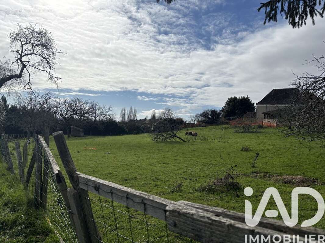 Photo 3 - Terrain à SAINT-JORY-LAS-BLOUX