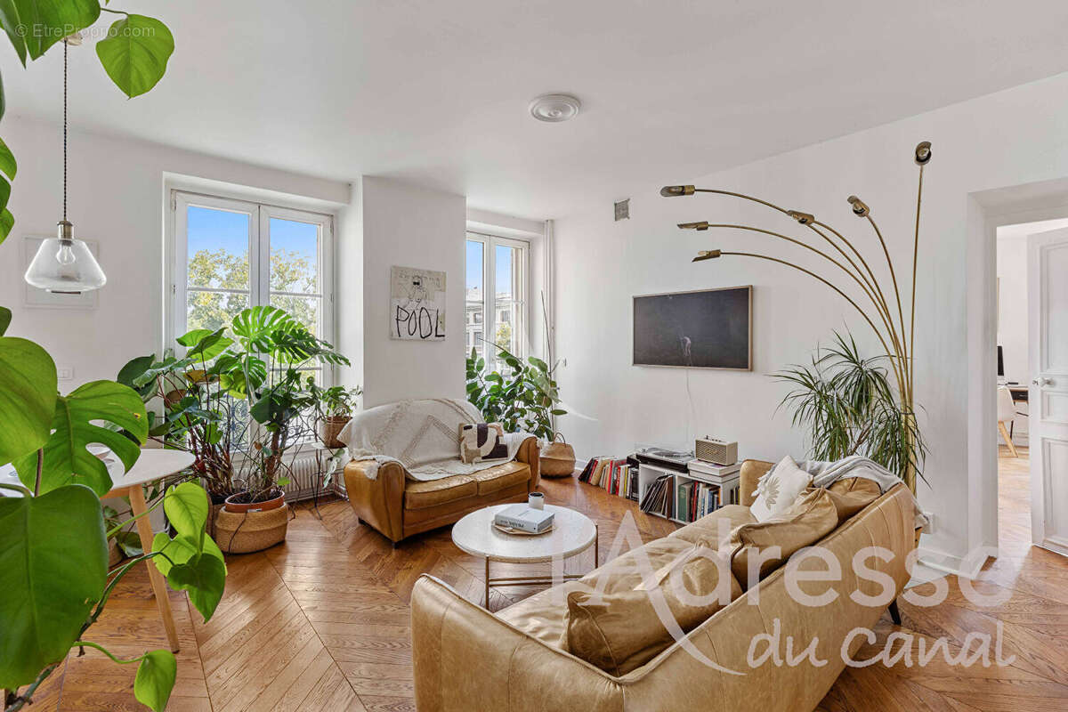 Appartement à PARIS-10E