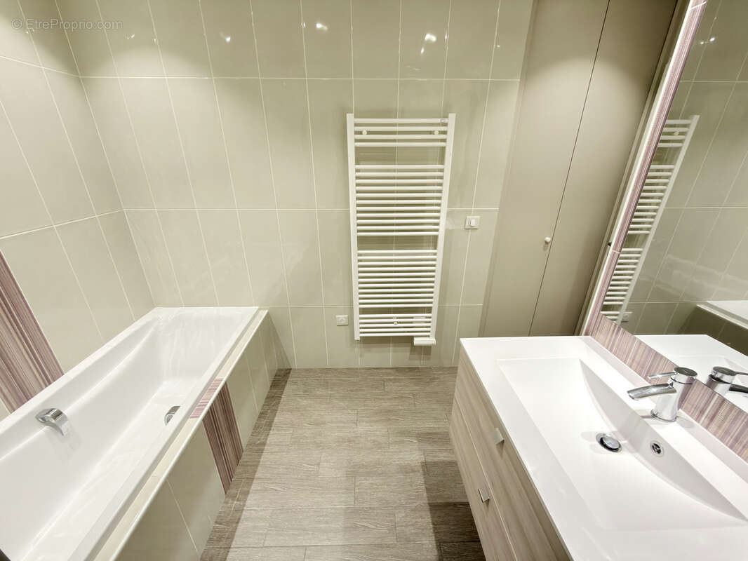 Appartement à SAINT-MAURICE
