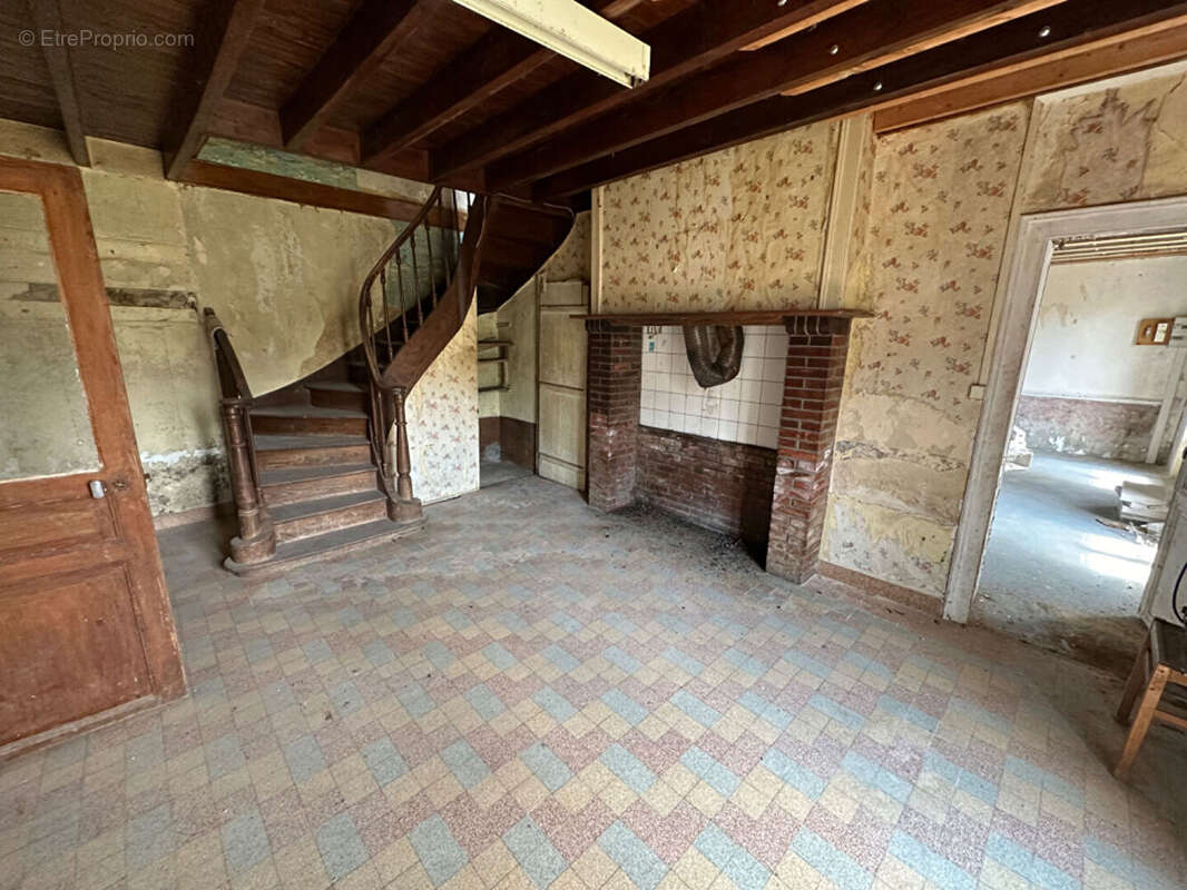 Maison à REMILLY-SUR-LOZON