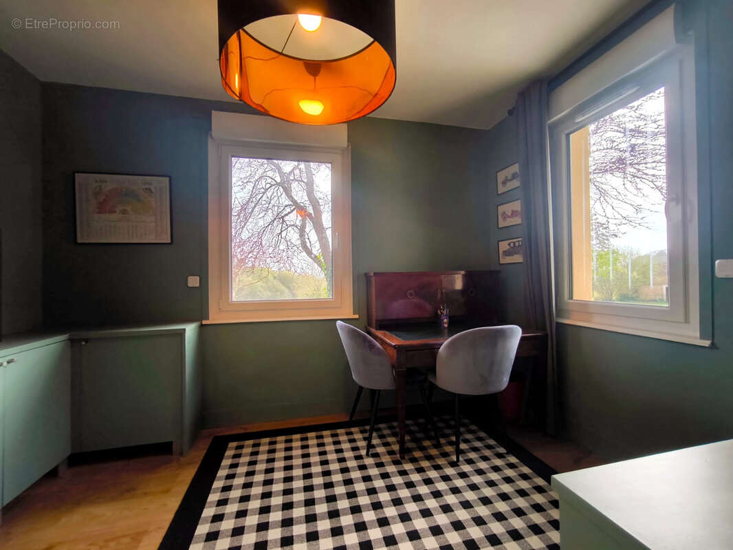 Maison à COULANS-SUR-GEE