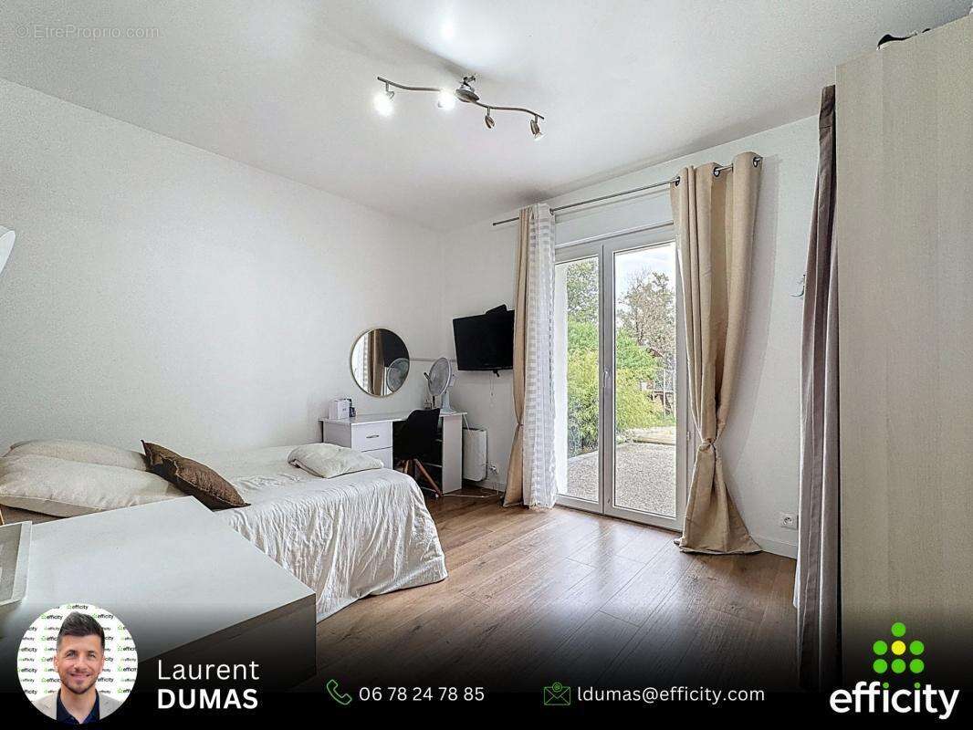 Maison 141 m² à Saint-Andeol-Le-Chateau  - photo 9