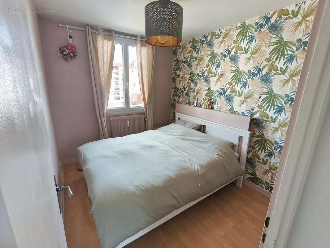 Photo 7 - Appartement à VILLEURBANNE