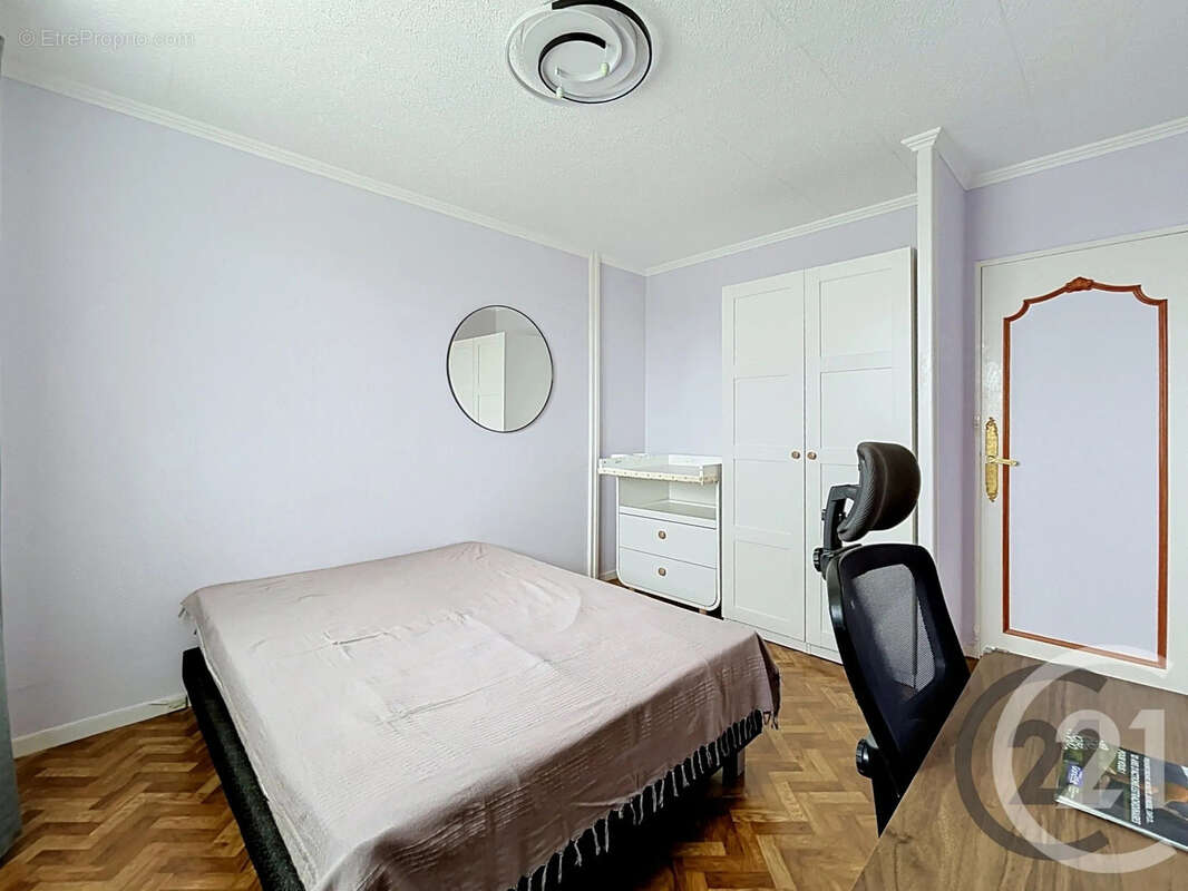 Appartement 61 m² à Saint-Andre-Les-Vergers  - photo 8