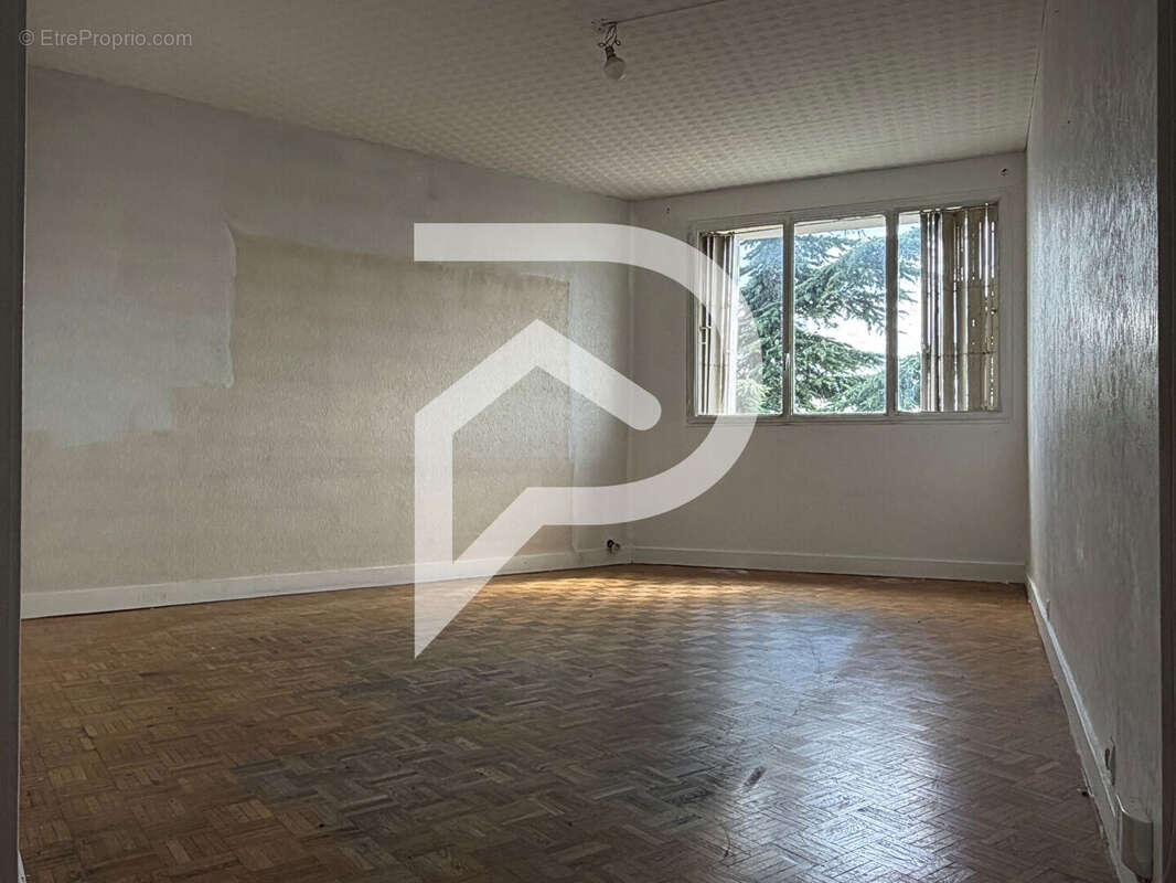 Appartement Colombes 3 pièces 63.12 m2 - photo 2