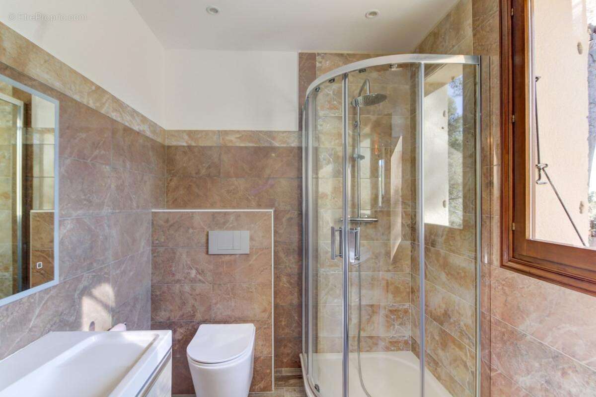 Maison à LA COLLE-SUR-LOUP