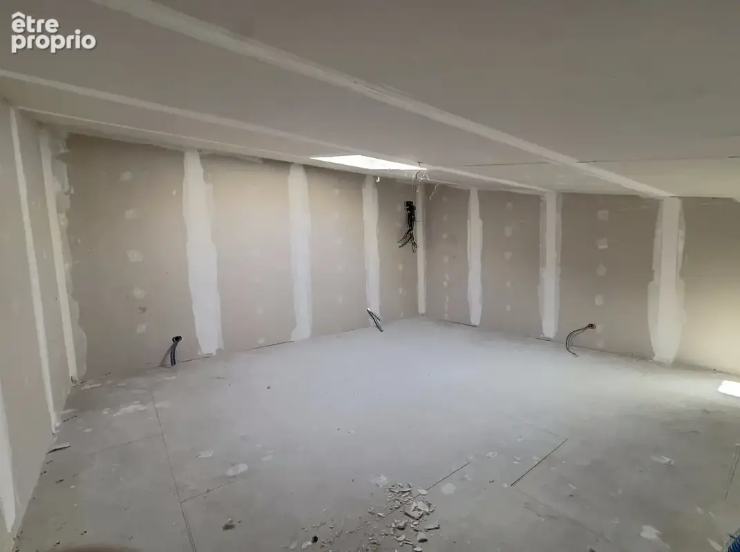 Maison 110 M2 à finir de rénover à Lescout - photo 4