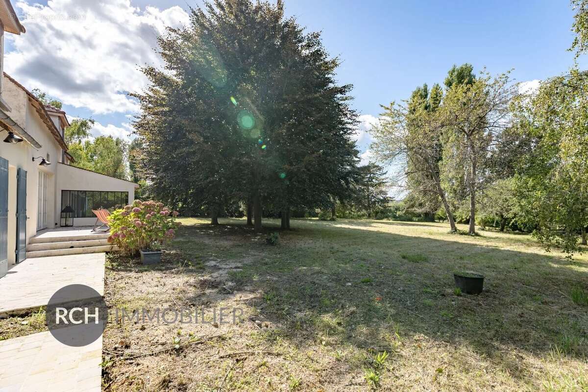 Maison à MONTFORT-L'AMAURY