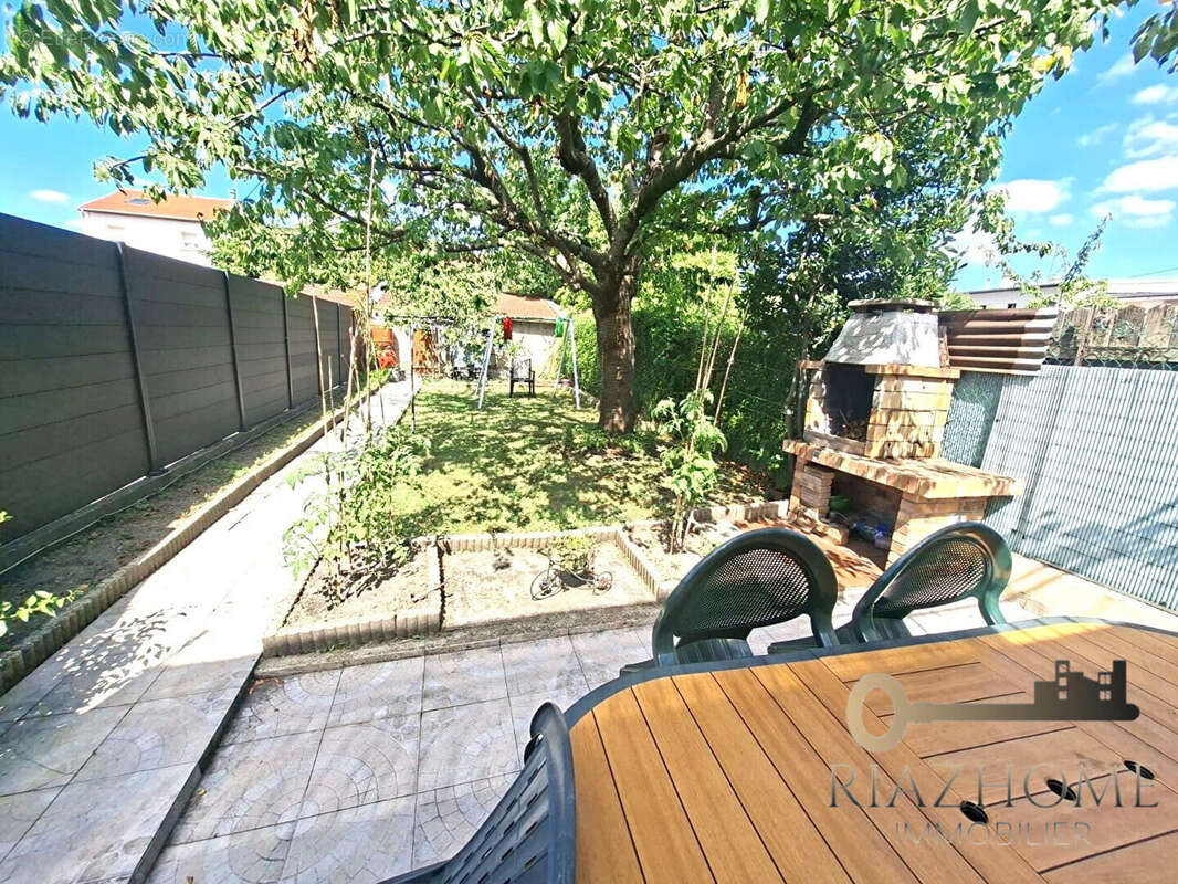 Maison à LE BLANC-MESNIL