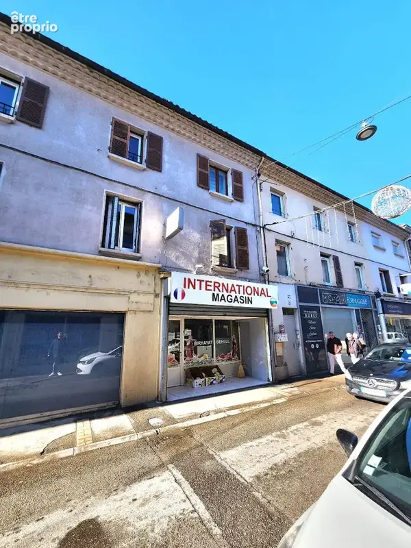 Appartement à LE PEAGE-DE-ROUSSILLON
