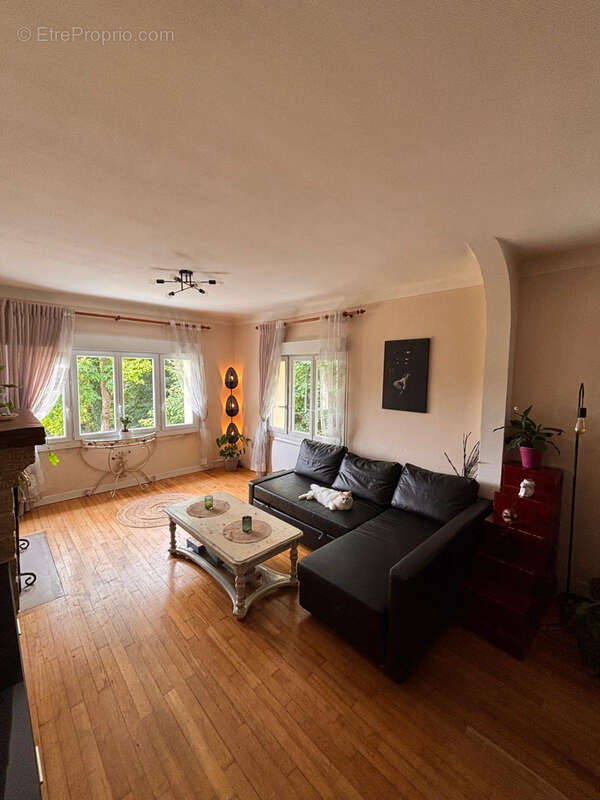 Maison à NANTEAU-SUR-ESSONNE