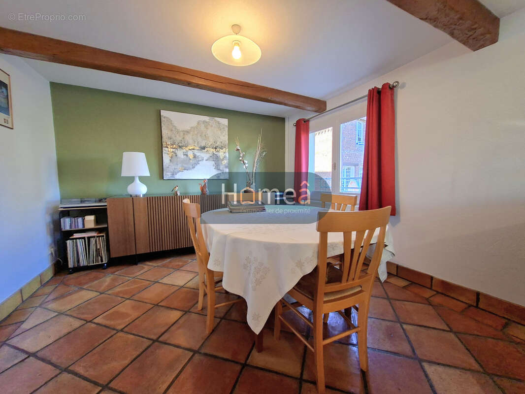 Maison à LINTOT-LES-BOIS