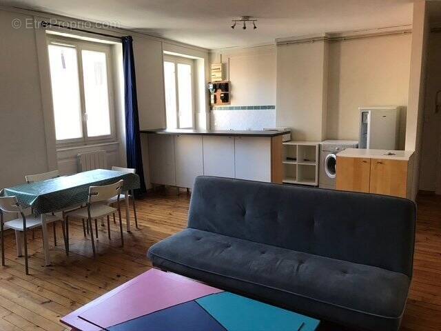 Appartement à SAINT-ETIENNE