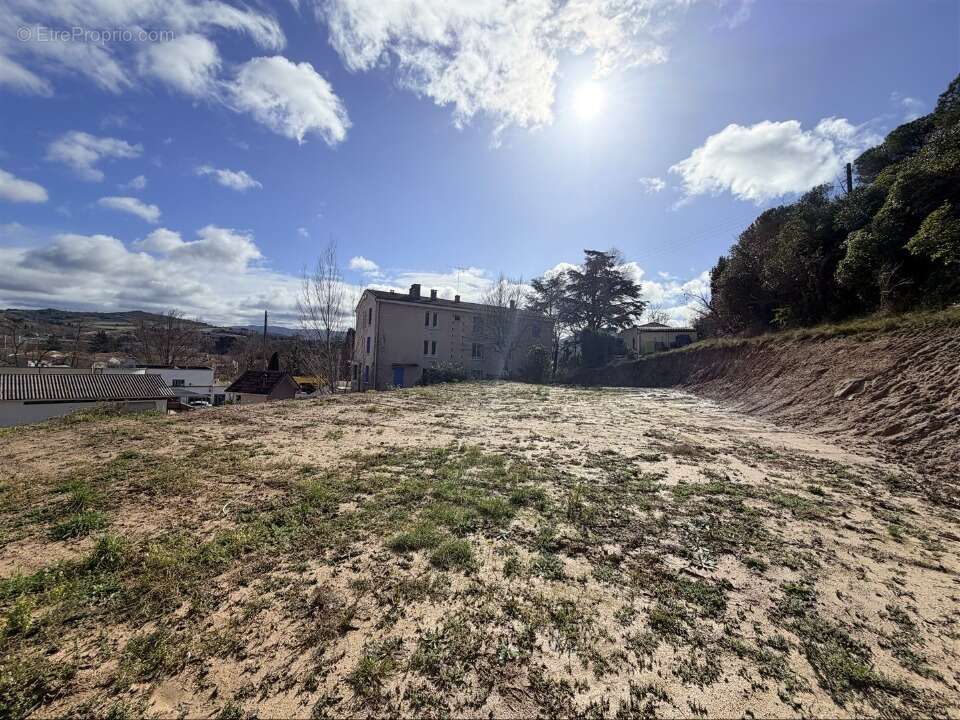 Terrain à LIMOUX
