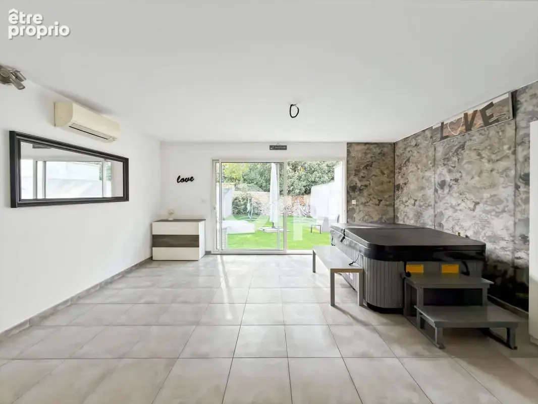 ** Maison 3 pièces 102 m2 - Jardin - 4 stationnements ** - photo 8
