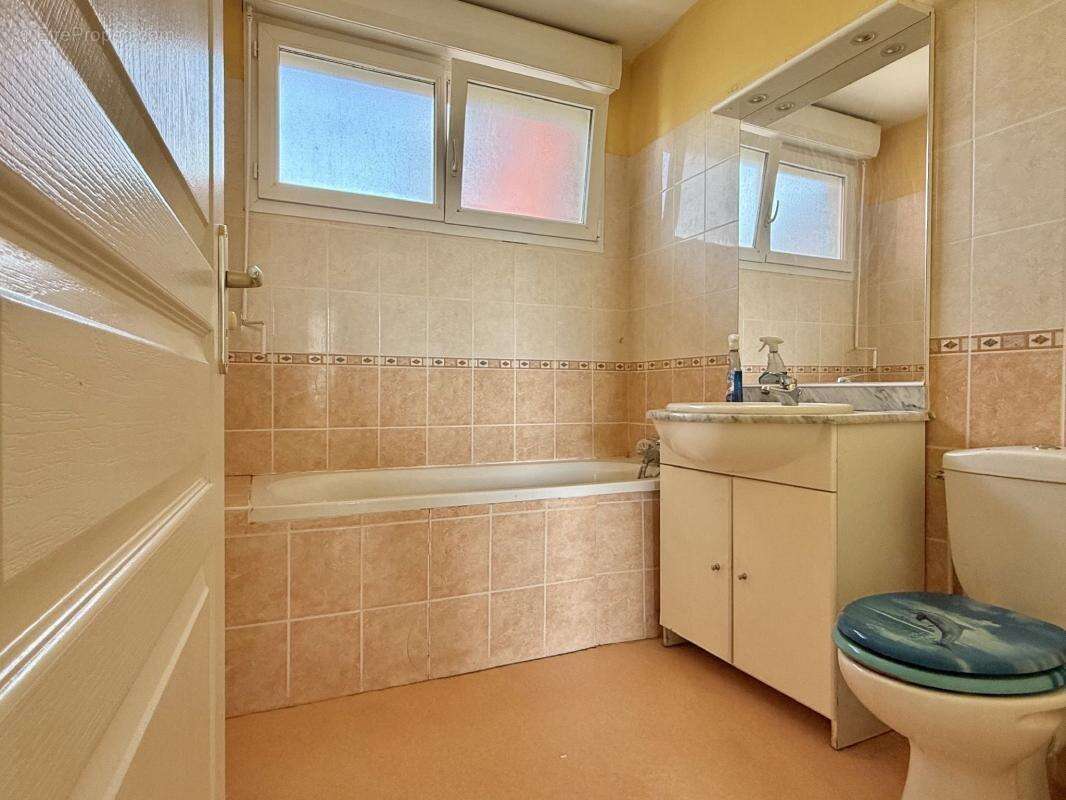 Appartement-Maison à vendre Chenôve, type duplex, 2 chambres avec terrasse à chaque niveau, garage double - photo 11