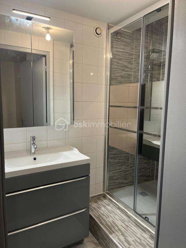 Appartement à SERVIAN