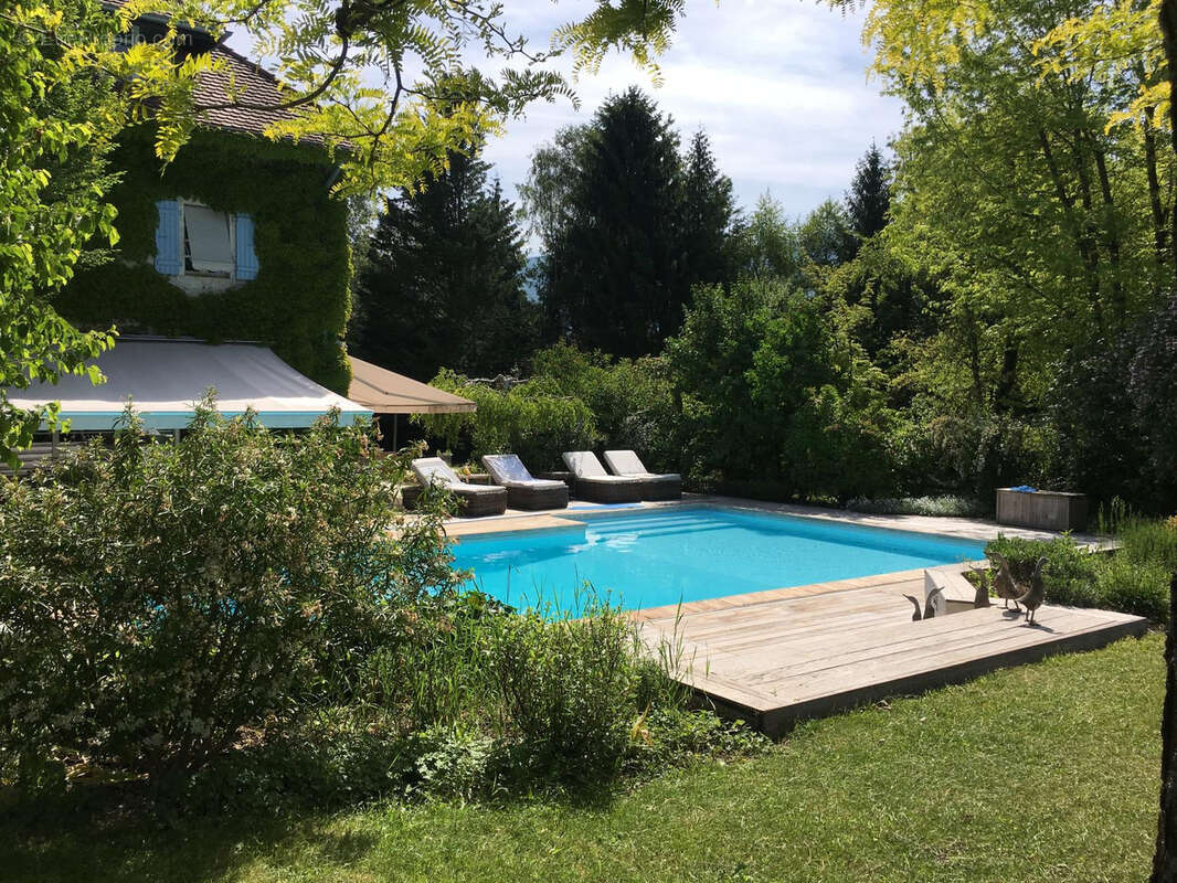Maison à CHAPEIRY