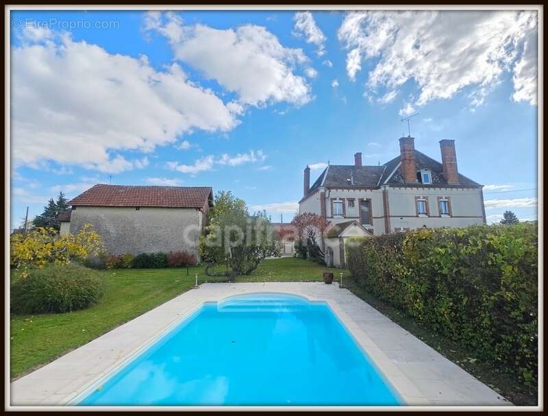 Maison à vendre  Propriété familiale de caractère  266 m²  Piscine  7 chambres  A6  - photo 2