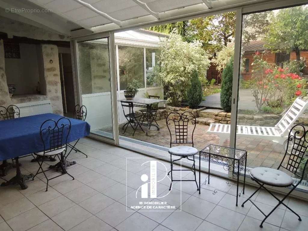 Appartement à FONTAINEBLEAU