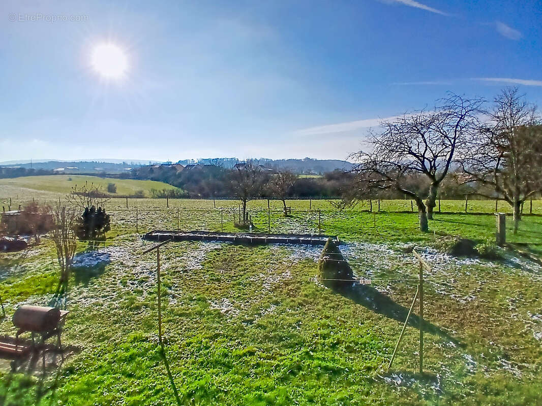 Maison à L&#039;ISLE-SUR-LE-DOUBS