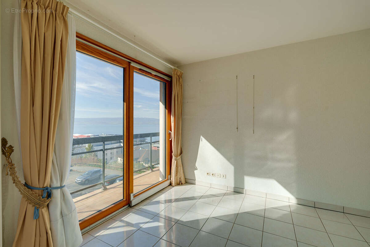Appartement à EVIAN-LES-BAINS