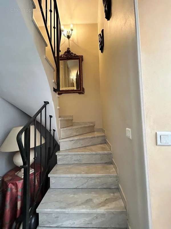 Appartement à SANARY-SUR-MER